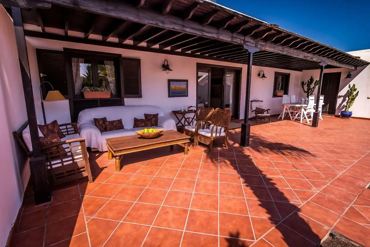 Villa Carmen Lanzarote 科斯塔特吉塞